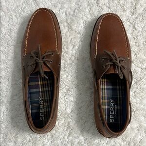 Sperry Brown Leather Boat Shoes with Moccasin Stitching